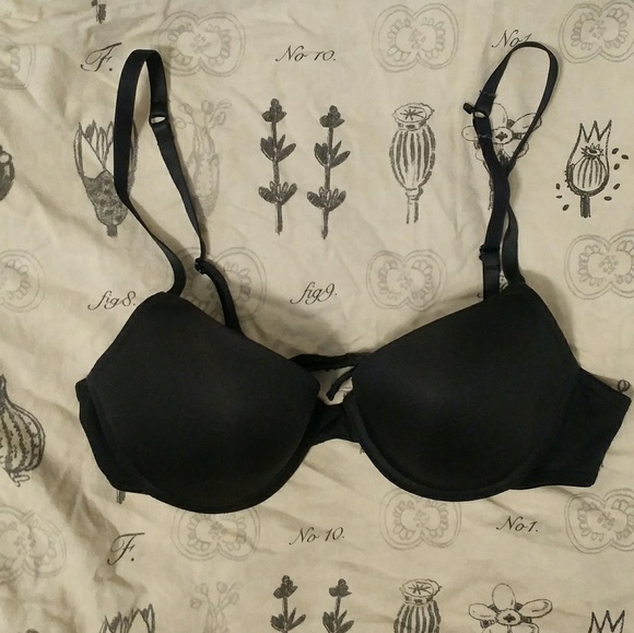 SO Other - Basic black t-shirt bra